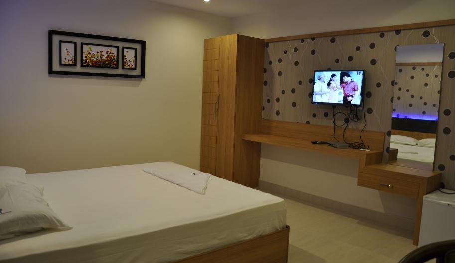 Hotel Athidi Grand Visakhapatnam Esterno foto