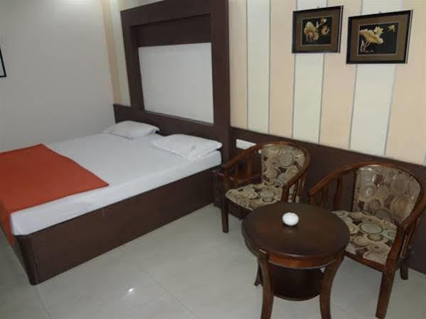 Hotel Athidi Grand Visakhapatnam Esterno foto
